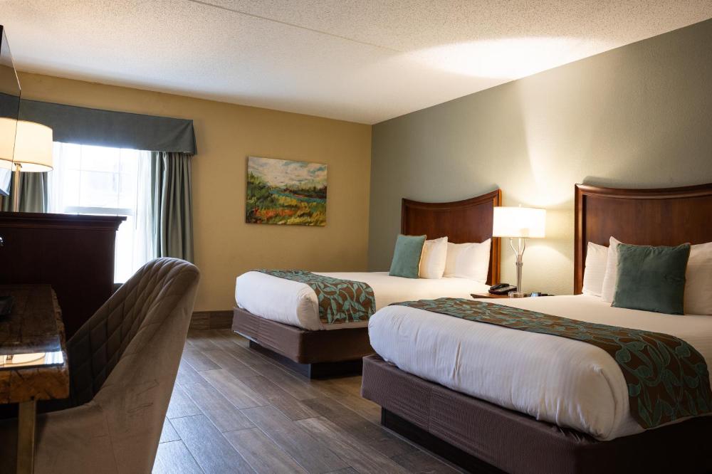 Queen Room with Two Queen Beds interior